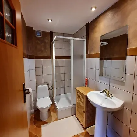 Kanadyjka Pokoje Goscinne Niedzica Zamek