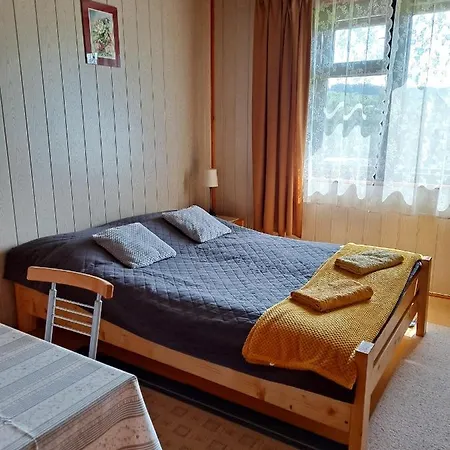 Kanadyjka Pokoje Goscinne Alloggio in famiglia Niedzica Zamek